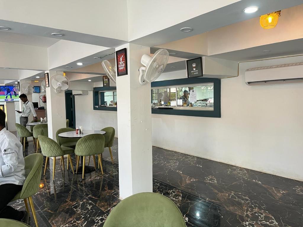 Hotel Eco Park Rewa Εξωτερικό φωτογραφία