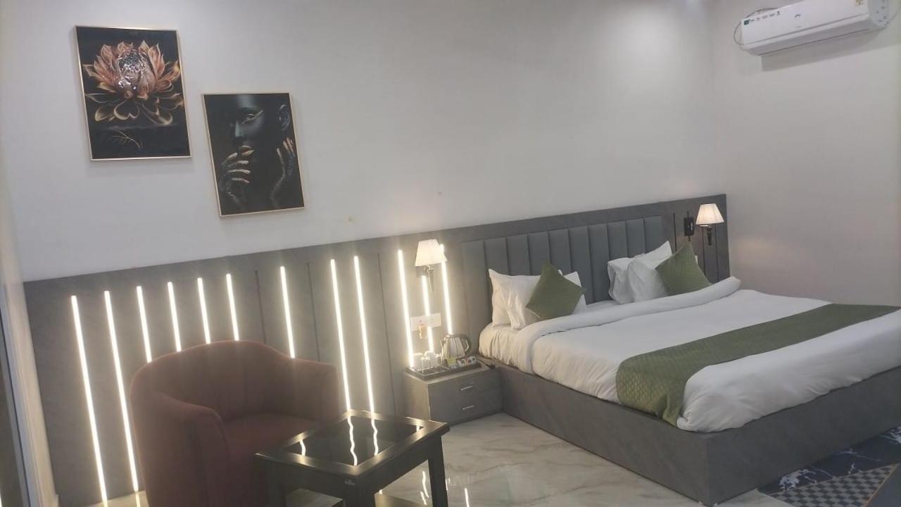 Hotel Eco Park Rewa Εξωτερικό φωτογραφία