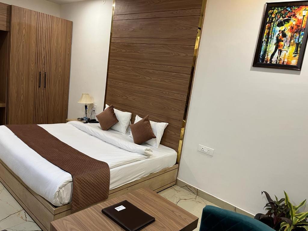 Hotel Eco Park Rewa Εξωτερικό φωτογραφία